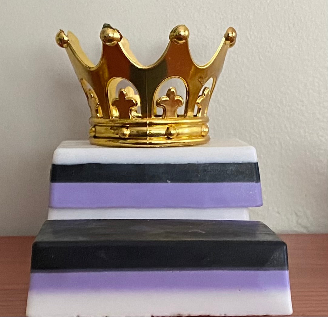 Triple Crown Bath Bar